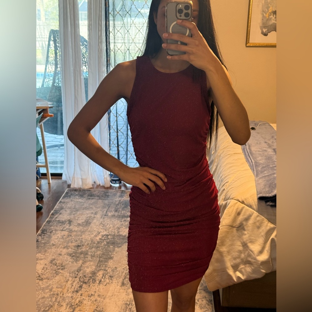 Elegant Sleeveless Burgundy Dress